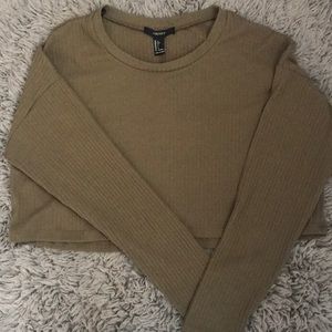 Long-sleeve crop top